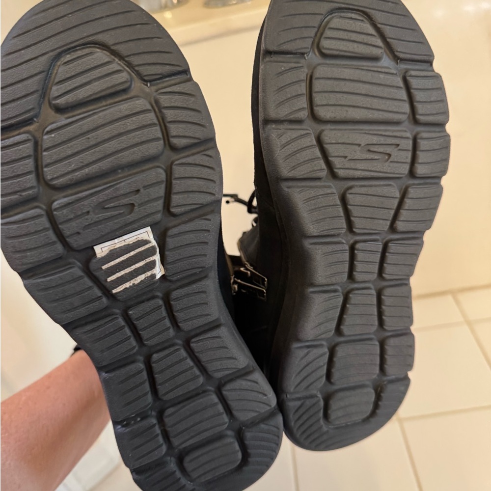 Skechers Black Winter Boots with Cozy Lining - Picture 7 of 8